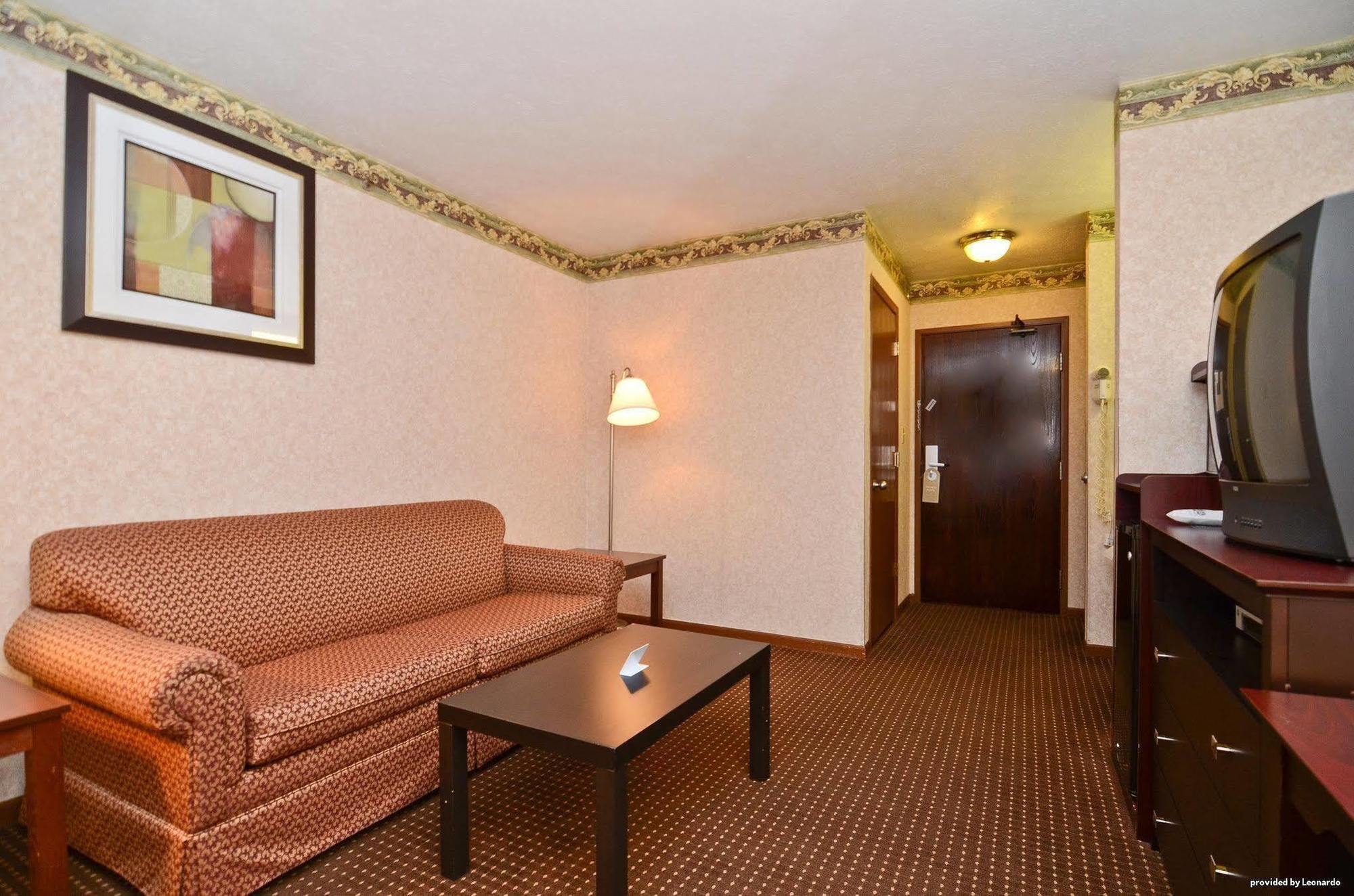 Baymont By Wyndham Danville Il Exterior foto